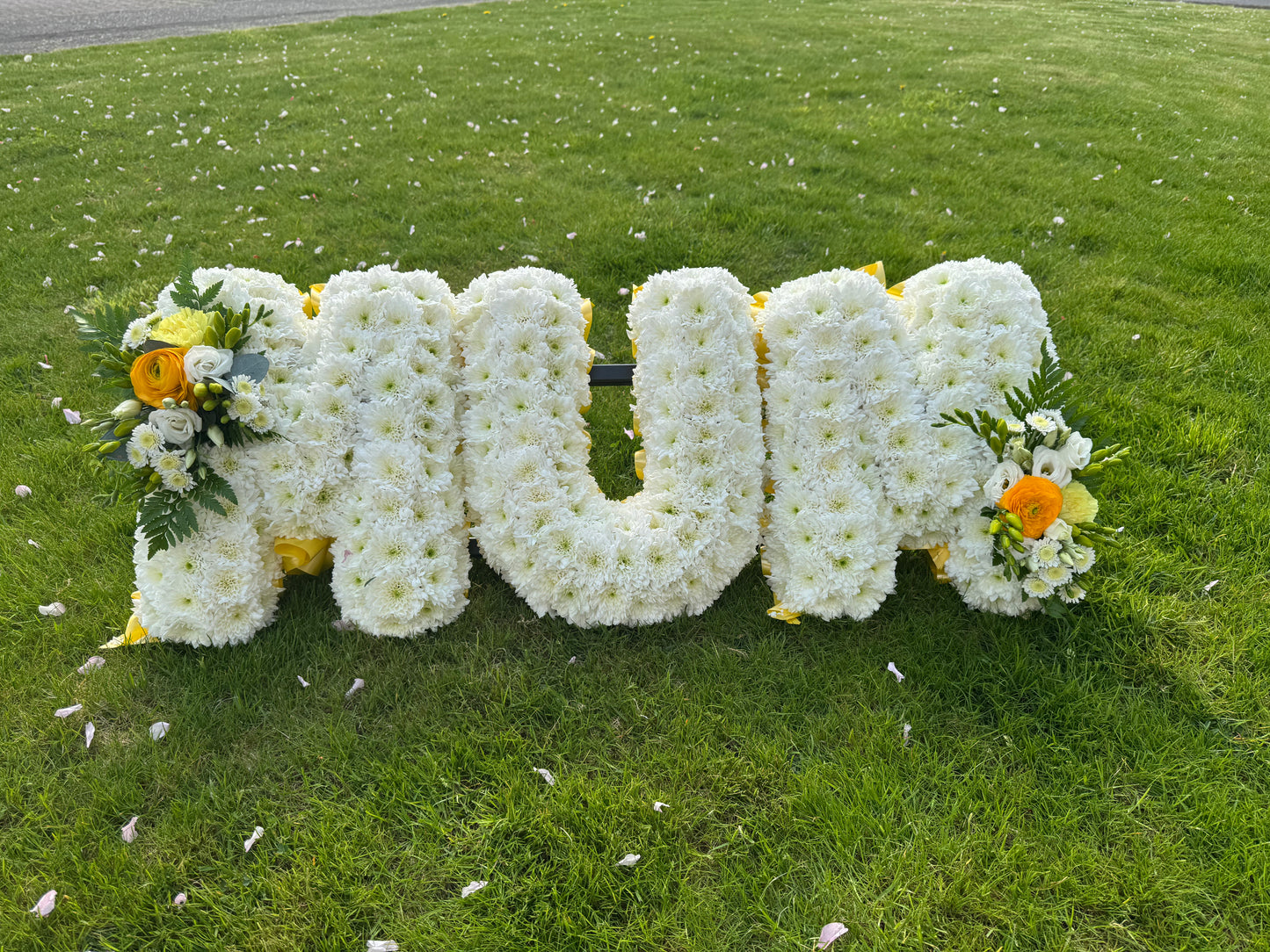 ‘MUM’