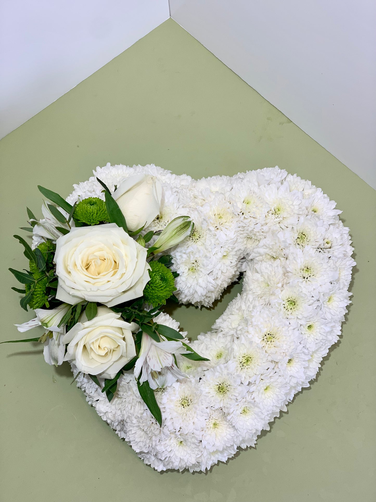 Classic Sympathy Heart Open